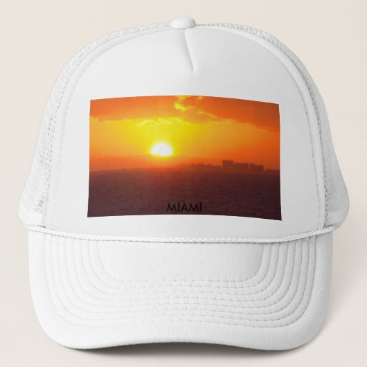 MIAMI SUNSET TRUCKER PET (Voorkant)