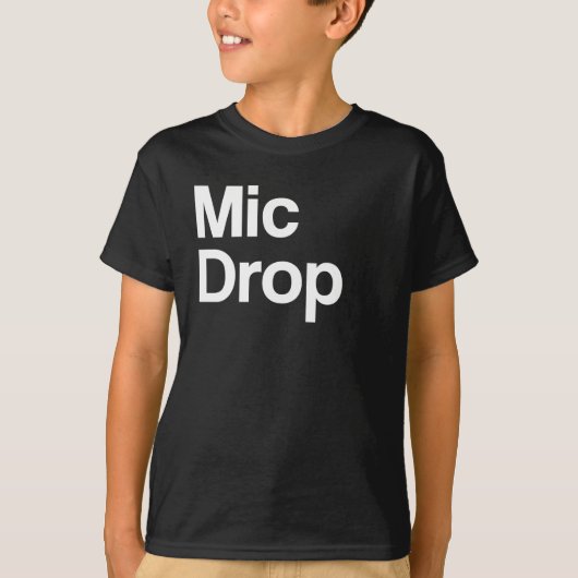 Mic Drop Family T Shirt (Voorkant)