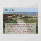 Micah 6:8 Loop nederig Bijbelvers Briefkaart (Voorkant)