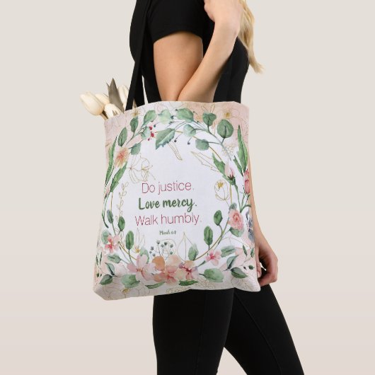 Micha 6:8 Do Justice Roze Groene Waterverf Bloemen Tote Bag (Dichtbij)