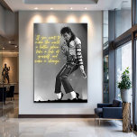 Michael Jackson "Man in the mirror" Quote Foto Afdruk<br><div class="desc">De poster toont een afbeelding van Michael Jackson met de tekst "If you wanna make the world a better place,  take a look at yourself,  then make that change." Dit is een bekende quote uit zijn nummer "Man in the Mirror" van het album "Bad" uit 1987.</div>