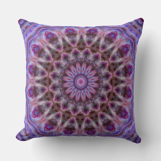 Michaelmas Daisy Luxe Mandala Pillow Kussen (Voorkant)