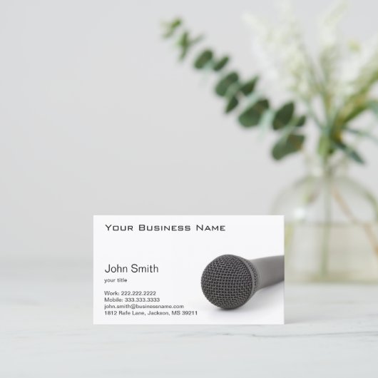 Microfoon op de vloer visitekaartje (Staand voorkant)