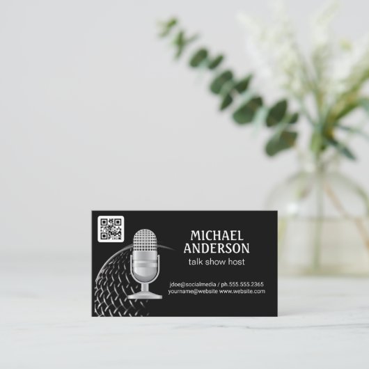 microfoon | Podcast-host | QR-code Visitekaartje (Staand voorkant)