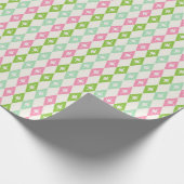 Mid Century Kerstmis Licht Roze en Groene Diamant Cadeaupapier (Hoek)