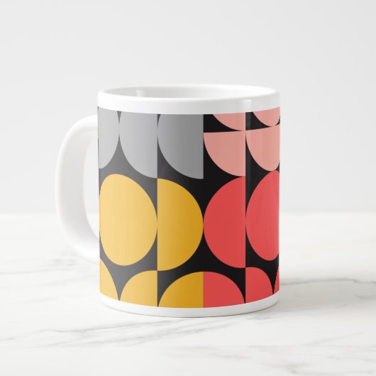 Mid-Century Modern Circles and Semicircles Design Grote Koffiekop (Links)
