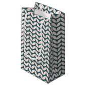 Mid Century Modern Geometric Pattern in Blauwgroen Klein Cadeauzakje (Voorkant Gekanteld)