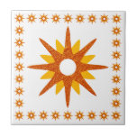 Mid-Century modern Oranje Starburst Design Tegeltje<br><div class="desc">Het moderne, geïnspireerde design uit de midden-eeuw is voorzien van een retro die in tinten van oranje en geel op een witte achtergrond uitbarstte, omgeven door een grens van kleinere sterbursts. Eenvoudig, schoon, modern, naadloos ontwerp. Creëer uw eigen douanepatroon door de verstrekte gebieden te gebruiken, of gebruik de "bericht"knoop om...</div>