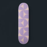 Mid Century Modern Pattern Lavender Persoonlijk Skateboard<br><div class="desc">Retro Mid Century Modern Pattern - Abstracte geometrische vormen - Minimalistisch patroon in lavender / paars / lila en beige.</div>