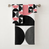 Mid-Century Modern Roze Zwart-wit Bad Handdoek (Insitu)