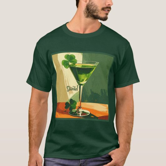 Mid Century Modern Shamrock Martini Sláinte!  T-shirt (Voorkant)