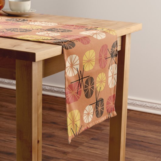 Midcentury Pattern Oblongs Autumn Orange Korte Tafelloper (Voorbeeld)