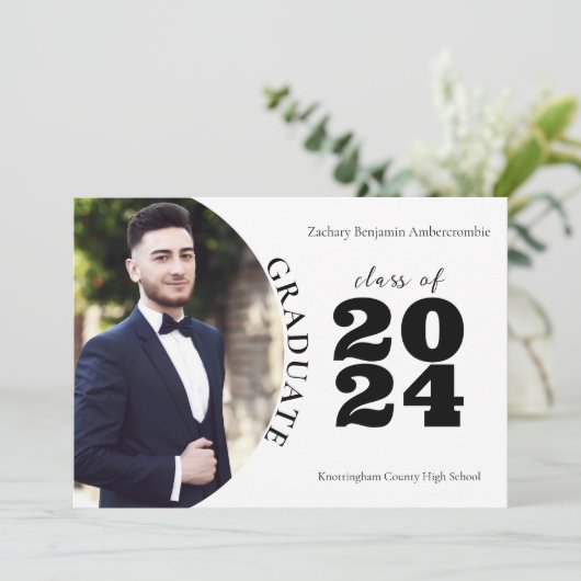 Middelbare School Afstuderen Modern Eenvoudig Afst Aankondiging (Staand voorkant)