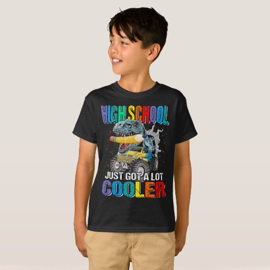 Middelbare school heeft net een veel koelere monst t-shirt (Voorkant volledig)