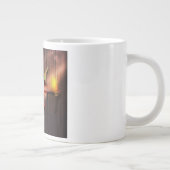 Middeleeuws wapen grote koffiekop (Rechts)