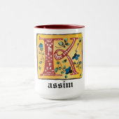 Middeleeuwse bloemilluminatie Letter K Monogrammok Mok (Midden)