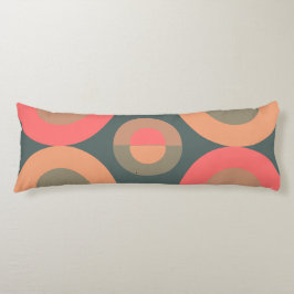 Middeleeuwse moderne zalm en olijven lichaamskussen