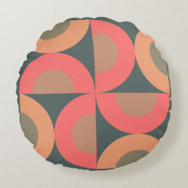 Middeleeuwse moderne zalm en olijven rond kussen