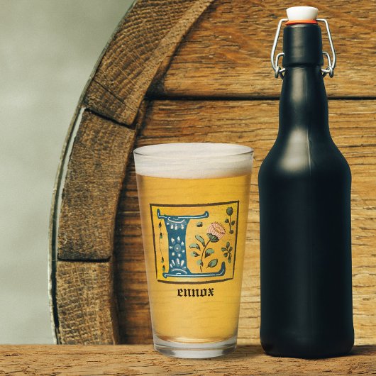 Middeleeuwse verlichting met L-monogram Glas