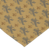 middeleeuwse zwarte luiers met de olievleuren in d tafelkleed (Gekanteld)