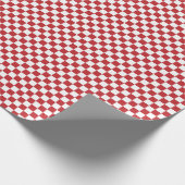 Middelgrote, donkerrode en witte cheques, pakpapie cadeaupapier (Hoek)