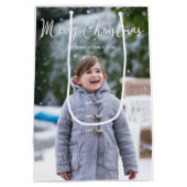 Middelgrote Sneeuwende Foto Kerst Groet Cadeautass Medium Cadeauzakje (Achterkant)