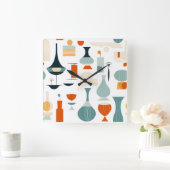 Midden eeuw moderne vaas vorm op wit vierkante klok (Huis)