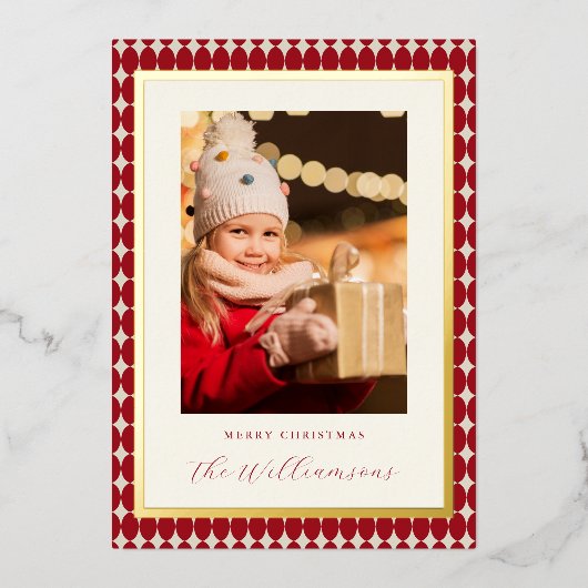 Midden eeuw Rode Verticale Twee Foto's Kerstgoud Folie Feestdagenkaart (Voorkant)