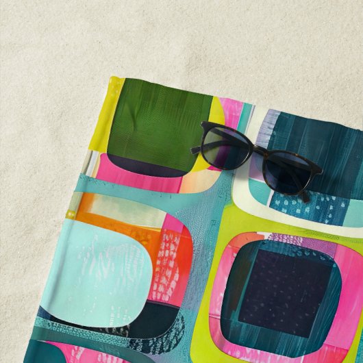 Midden-eeuws modern Abstract kleurrijk patroon Strandlaken (In situ)