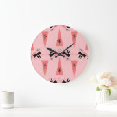 Midden-eeuws modern: roze koraalpatroon. grote klok (Huis)