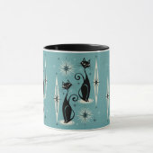 Midden-eeuwse atoomkatten met gemiddelde retro op mok (Midden)