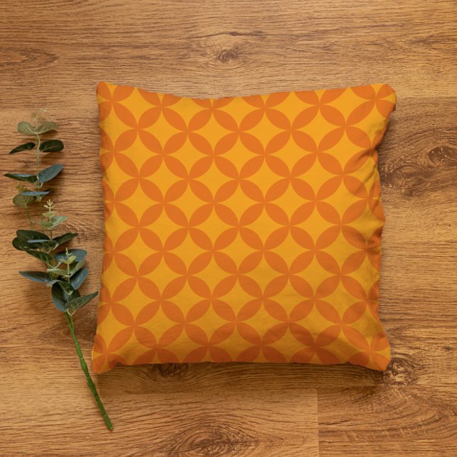 Midden-eeuwse mod geometrische retro moderne Oranj Kussen (Orange Sun Throw Pillow)