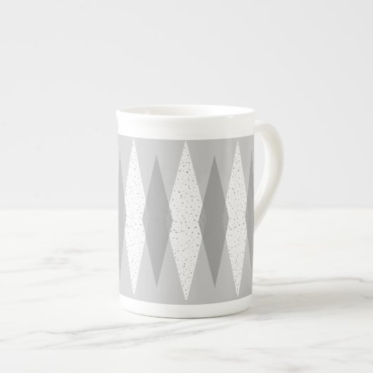 Midden-eeuwse moderne grijze Argyle Bone China Mok (Voorkant rechts)