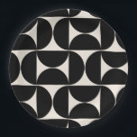 Midden-eeuwse moderne  patronen zwart en wit papieren bordje<br><div class="desc">Retro Mid Century Modern Patroon - Abstracte geometrische vormen - Minimalistisch Patroon in zwart-wit en crèmewit.</div>