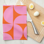 midden - eeuwse moderne patroonroze roze en Oranje Theedoek<br><div class="desc">Retro Mid Century Modern Pattern - Abstracte geometrische vormen - Cute and Minimalist Pattern in roze en oranje.</div>