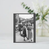 Midden in Moskou. 50s postkaart (Staand voorkant)