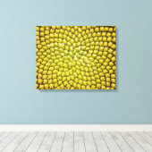 Midden van reuzenzonnebloem (Helianthus annuus) Canvas Afdruk (Insitu (Houten vloer))