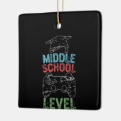 Middenschoolniveau voltooid keramisch ornament (Links)