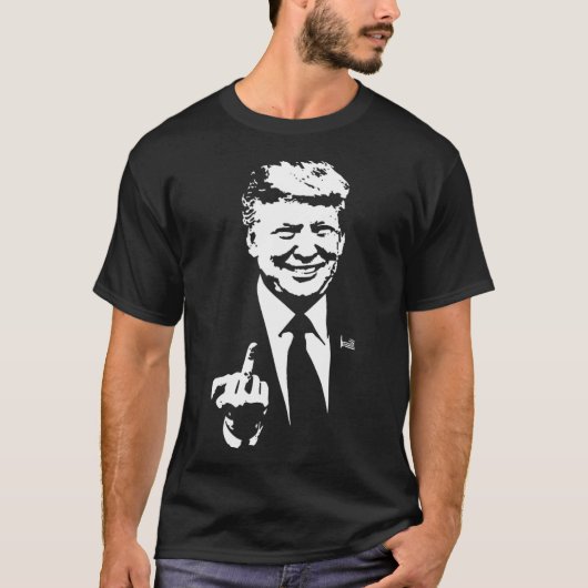 Middenvinger Trump 2024 Verkiezing Amerikaans T-shirt (Voorkant)