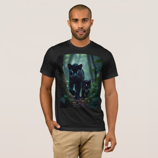 Middernachtpootjes: Felini's Panther Pal T-shirt (Voorkant volledig)