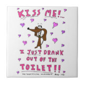 Midge "KISS ME" Funny Tegel Tegeltje (Voorkant)