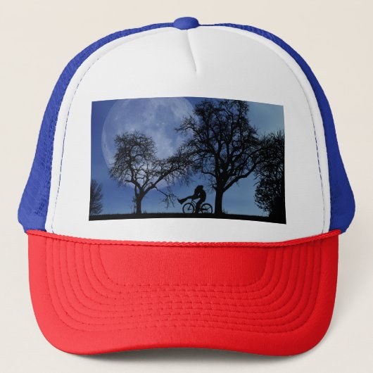 Midnight Bike Ride Trucker Pet (Voorkant)