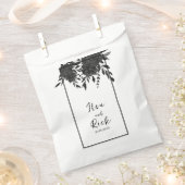 Midnight Bloom: een donkere bloemenbruiloft Bedankzakje (Geknipt)