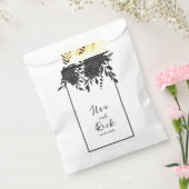 Midnight Bloom: een donkere bloemenbruiloft Bedankzakje (Gezegeld)