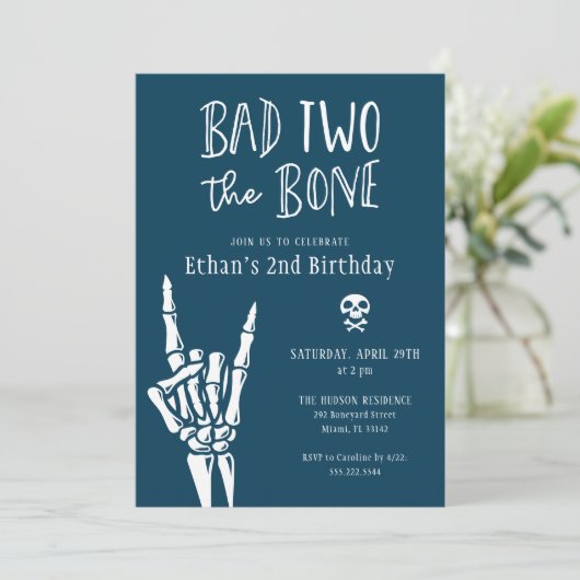 Midnight Blue Bad Two Het Bone 2e Verjaardagsfeest Kaart (Staand voorkant)