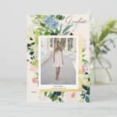 Midnight Blue Blush Bloemen Foto Afstuderen Kaart (Staand voorkant)