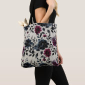 Midnight Blue Bourgogne Inky Floral Almond Beige Tote Bag (Dichtbij)