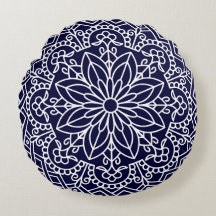 Midnight Blue en White Floral Mandala