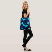 Midnight Blue gelaagde bladeren Tote Bag (Op model)