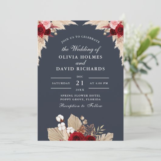 Midnight Blue Tropische Rozen bruiloft uitnodiging (Staand voorkant)